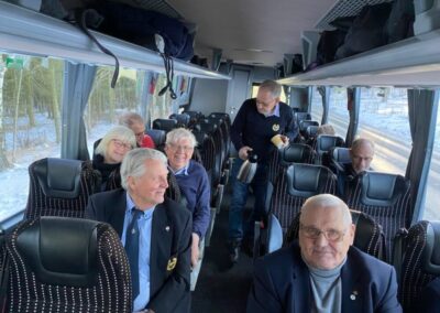 Förväntansfulla bussresenärer