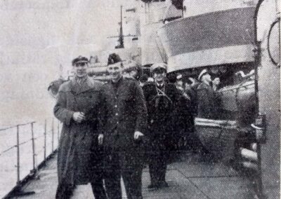 954 Jagaren Upplands besök Ombord